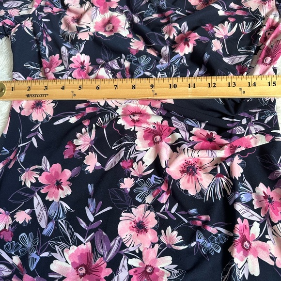 Connected Apparel Pink and Navy Floral Dress - Picture 9 of 9